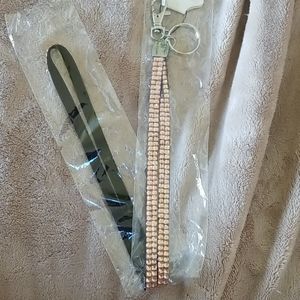 Lanyard - pink rhinestone - new. Mask holder !!!